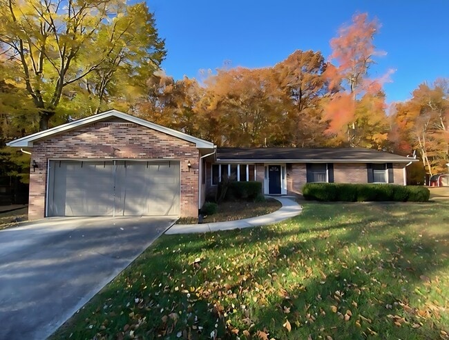 Building Photo - 8624 Valley Dr