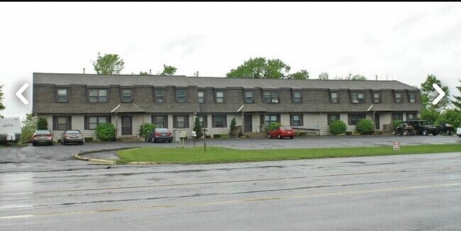 Building Photo - 1260 Loudon Rd Unit a4