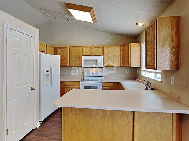 Photo - 2906 W 2075 S