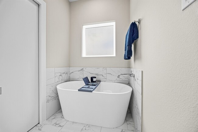 Building Photo - 855 Prosper St