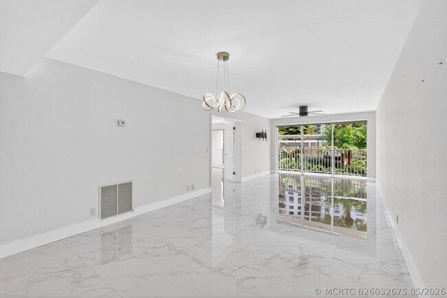 3901 S Flagler Dr Unit 105