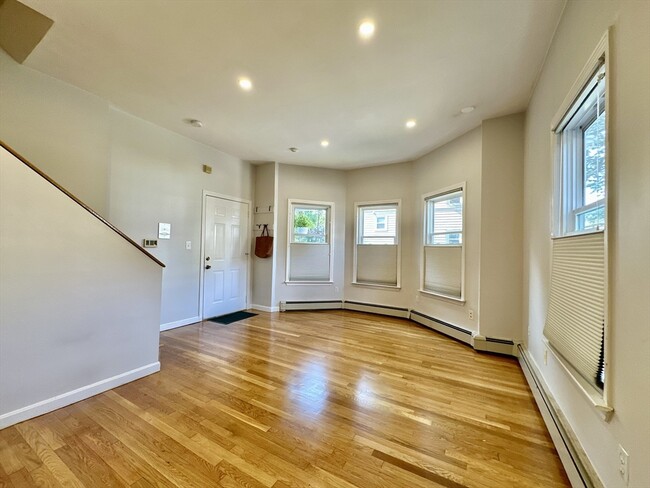 Photo - 294 Chestnut Ave Unidad 1