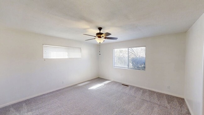 Photo - Charming 3 bed 2 bath Home in upper Yucaipa, Ca.
