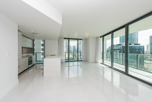 Building Photo - 1300 S Miami Ave Unit 1810 Rental