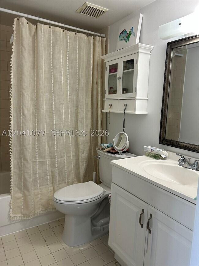 1975 Normandy Dr Unit 301