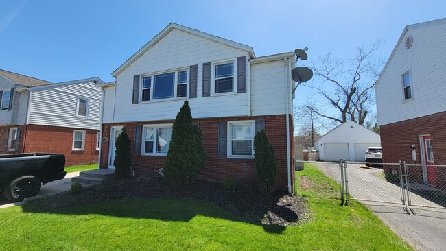 Photo - 73 Lucille Dr Unidad 2