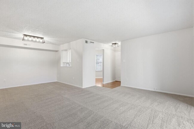 Photo - 2014 Barry Ct