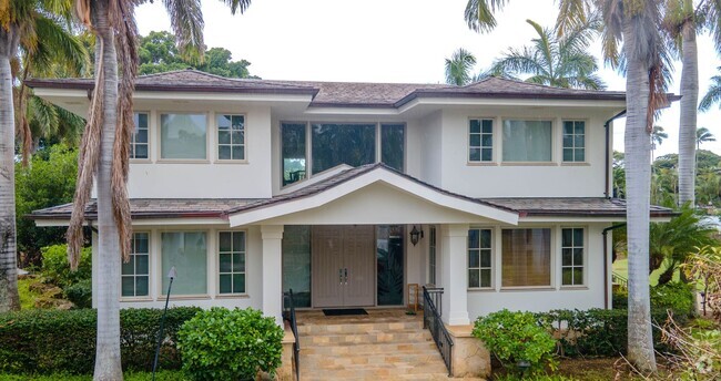 Building Photo - Beautiful Kahala Home on a Private Estate