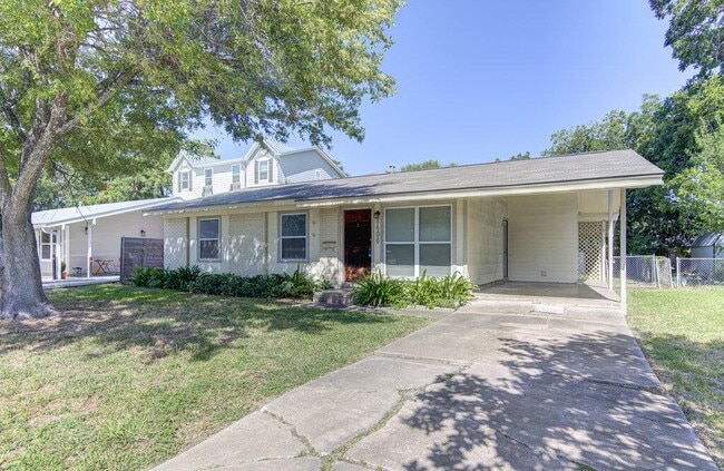 Building Photo - 8406 Burrell Dr