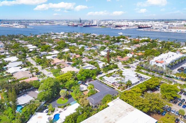 Building Photo - 1790 Harbour Inlet Dr Unit 8B Rental