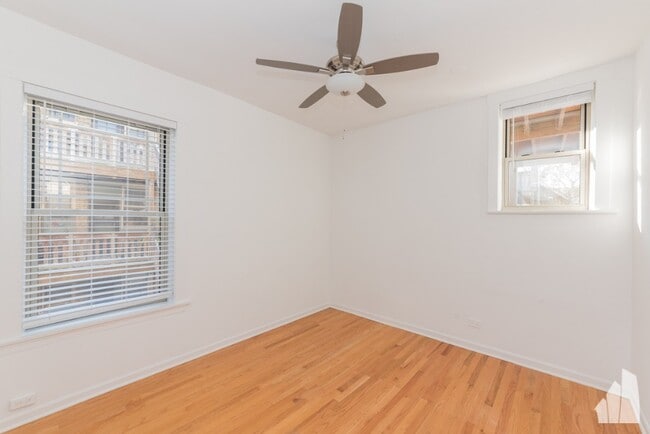 Photo - 1212 W Lunt Ave Unidad 102