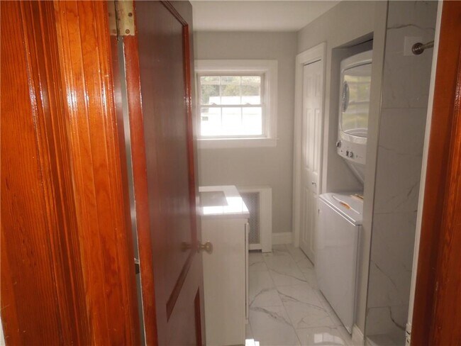 34 Bellevue Ave Unit 2
