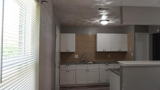 Photo - 14009 Cimarron Dr