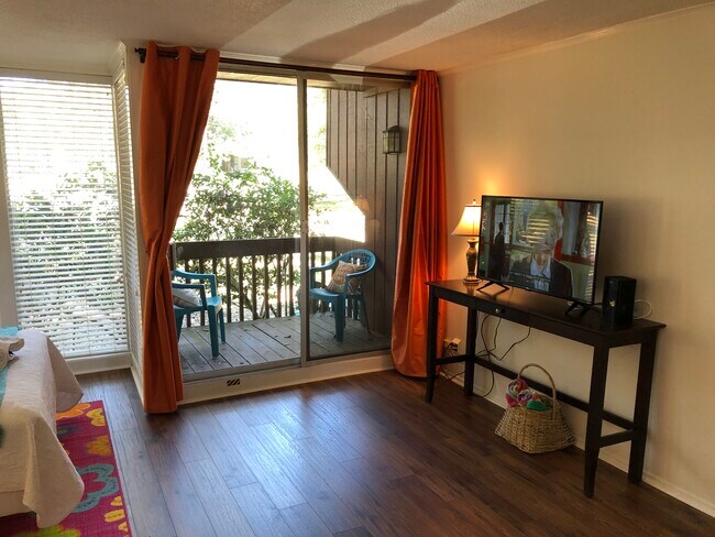 Photo - 121 Lakeside Villla Unidad 121