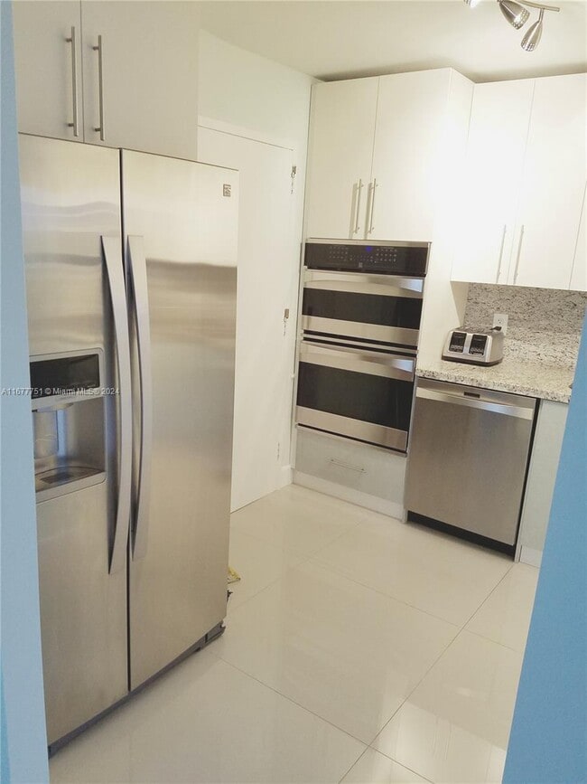 Photo - 401 Golden Isles Dr Unit 1108