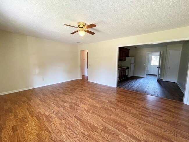 Photo - Cute Duplex in Cochran, GA