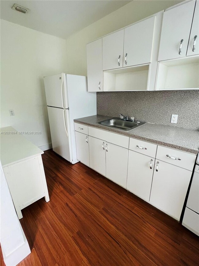 Photo - 850 81st St Unit 3