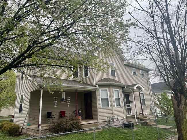 Building Photo - 1203 Indiana Ave Unit 1203 Indiana Ave