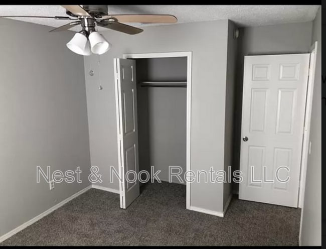 Photo - 3000 W Houston Pl