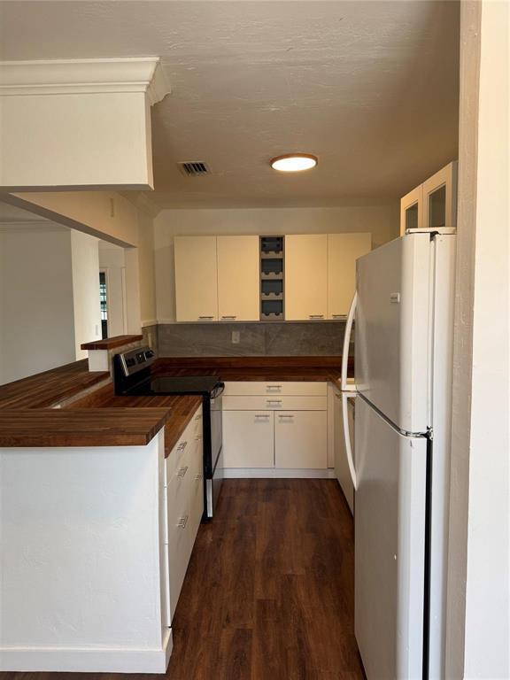 Photo - 520 NE 58th St