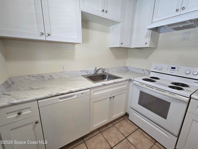 Photo - 1728 Guava Ave Unit 7