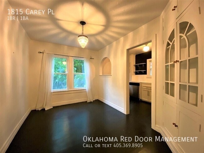 Photo - 1815 Carey Pl