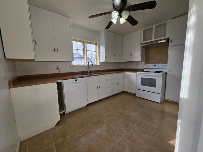 Photo - 744 N Marias Ave House