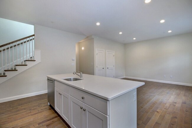 Photo - 4 Kemp St Unit 1