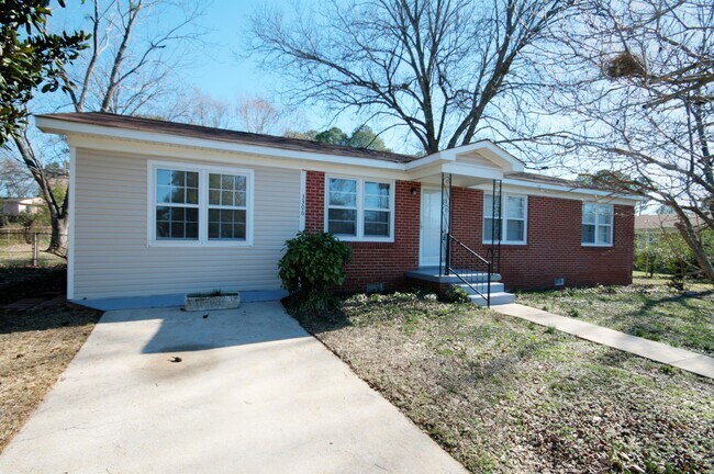 Photo - 3306 Bartee Ln NW