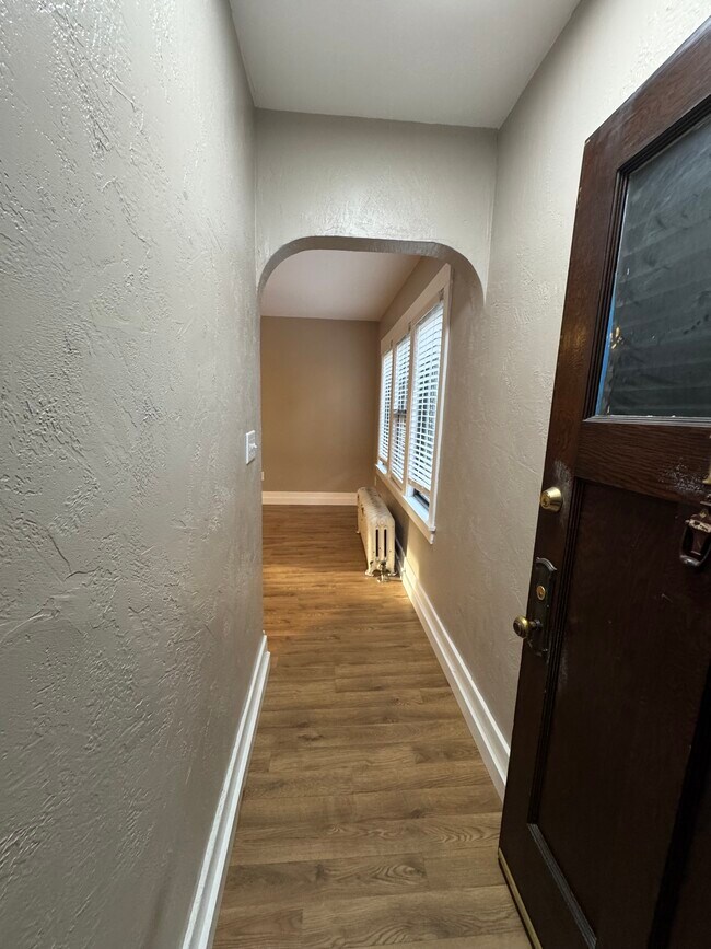 Photo - 2816 Broadway Ave Unidad I