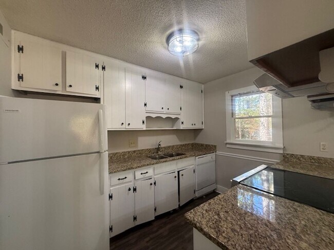 Photo - 118-122 Unit 118