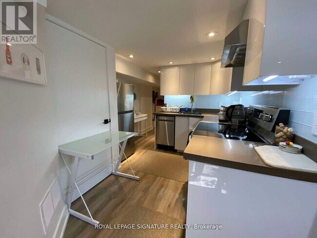 Photo - 17 Claremont St