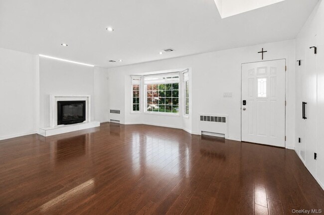 Photo - 38 Birchwood Park Dr