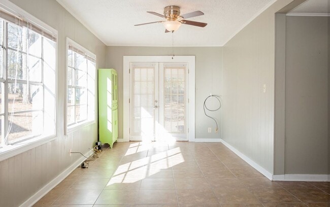 Photo - 104 Bingham Ave