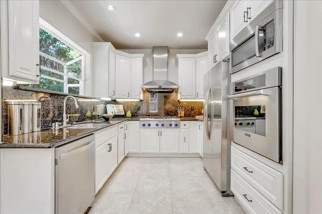 Photo - Bright 3 bedroom 2.5 Bath Home in Campbell