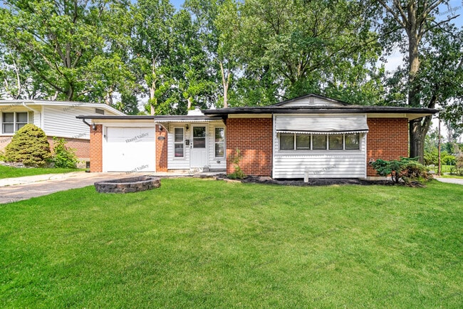 Building Photo - 1590 Bay Meadows Dr