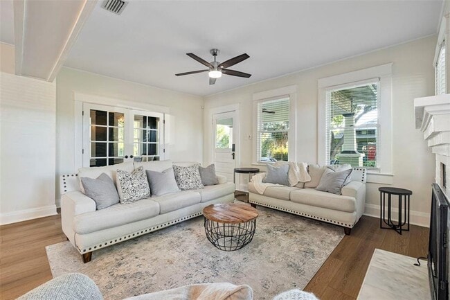 Photo - 5709 N Suwanee Ave