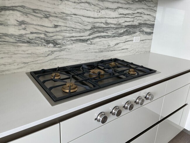 Photo - St. Regis Luxury 1bed and 1.5 bath Apartment Available