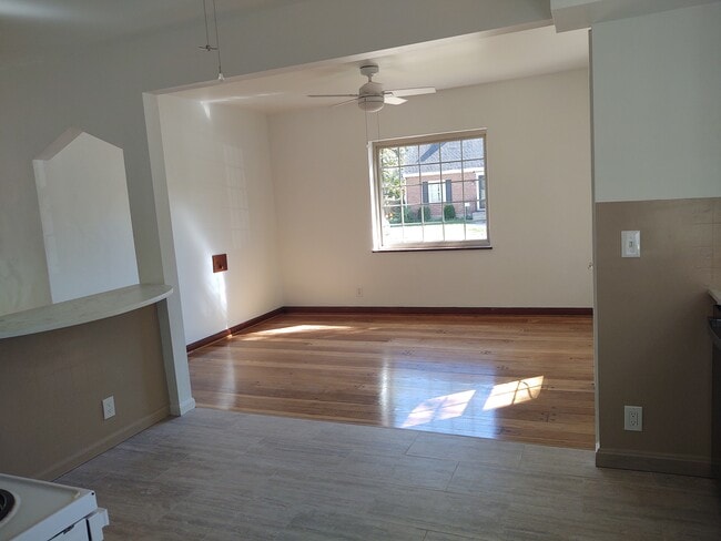 Building Photo - 159 N 3rd St