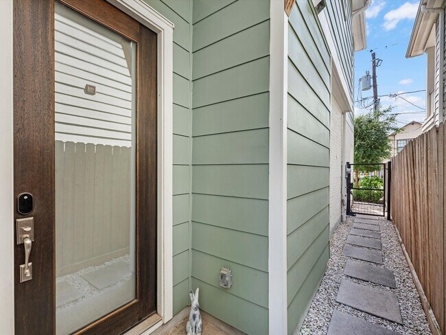 Photo - 1432 Prince St