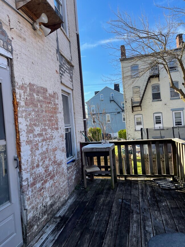 Photo - 60 Lander St