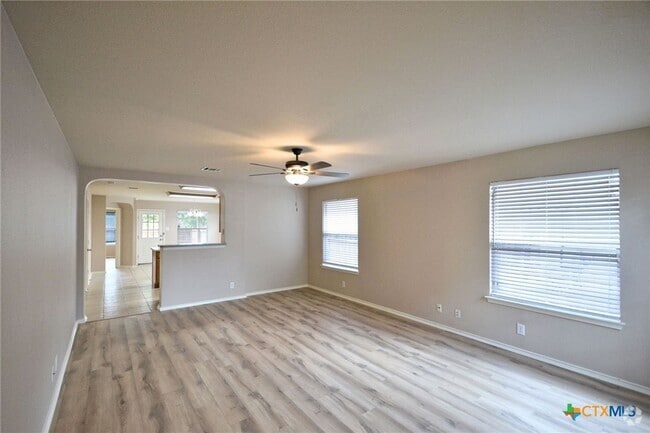 Building Photo - 2489 Medina Dr Rental