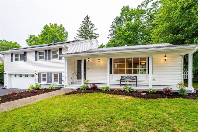 Photo - 477 Salisbury St