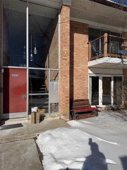 Building Photo - 1249 Island Dr Unit 104