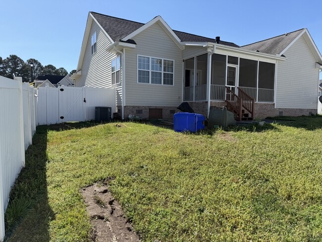 Photo - 1908 Limerick Ln