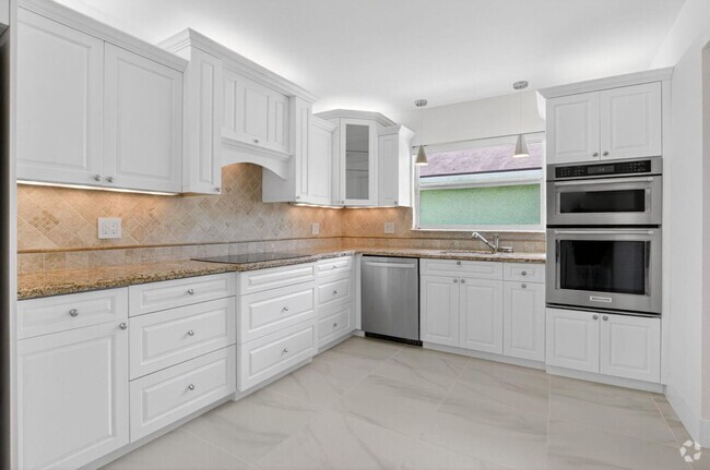 Building Photo - 9151 Pine Springs Dr Rental