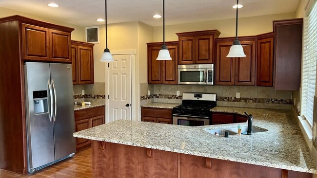 Photo - 3703 NW 122nd St