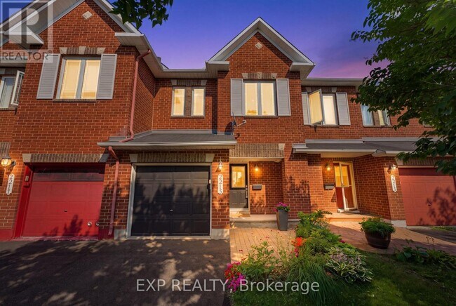 Photo - 2215 Silverado Crescent