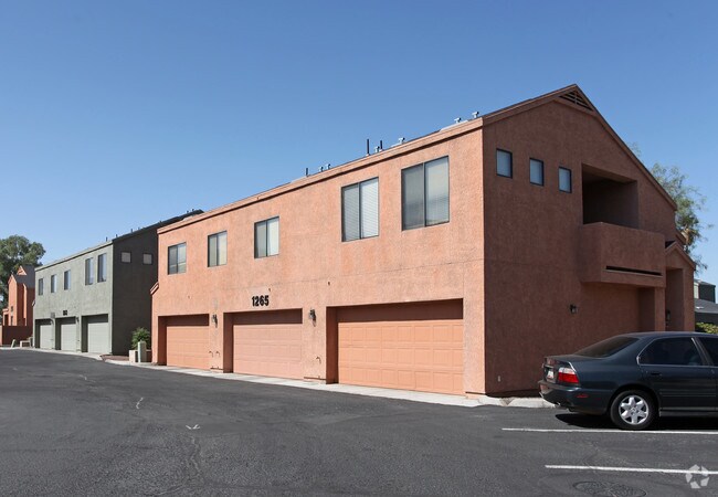 Photo - Park Place Condominiums