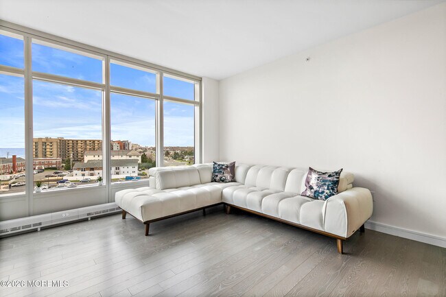 Photo - 15 Morris Ave Unit 521